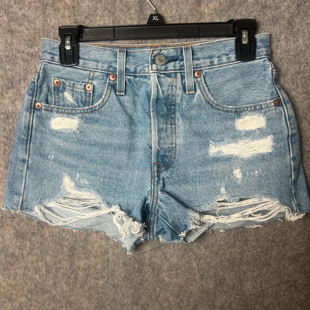 Levis Woman Size 25 High Rise‎ Distressed Denim cheeky Cut Off Shorts